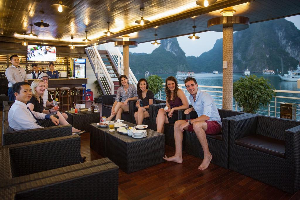 Отель Alisa Cruise Halong Халонг Экстерьер фото